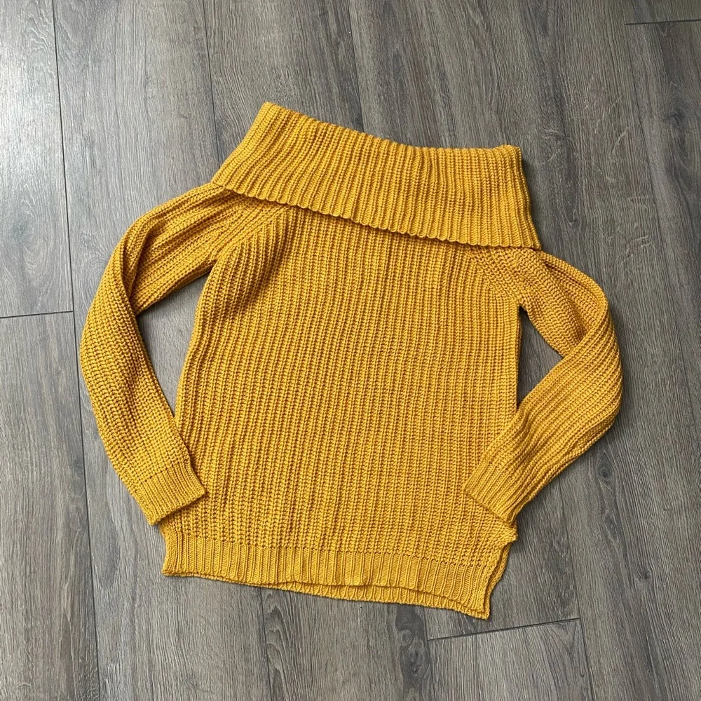 Crewneck pullover jacket tops 3 top sweater bundle - Picture 6 of 7
